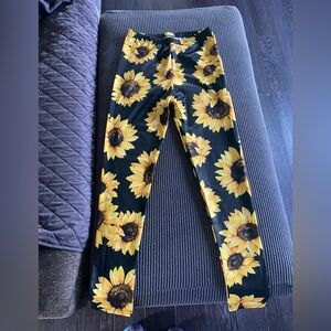 Women’s sunflower leggings